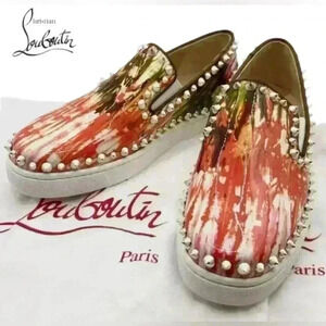 Authentic Christian Louboutin PIK Boat Flat Bazin
Sneaker Spike 36.5 (US6.5)